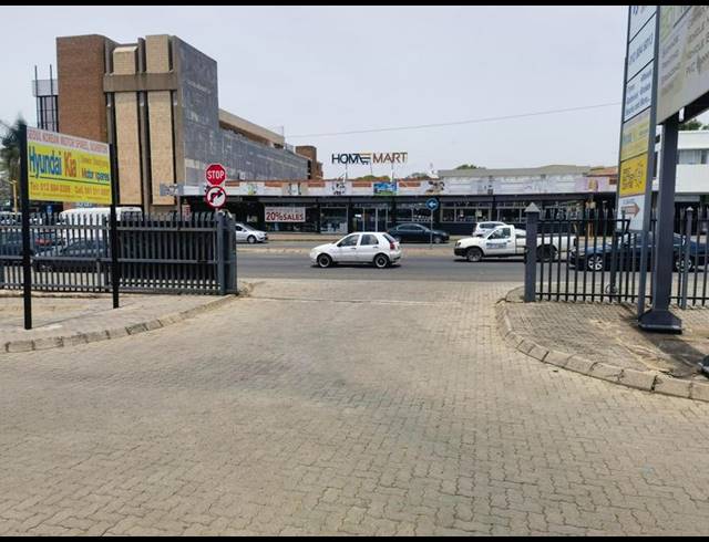 BUSINESS PROPERTY TO RENT IN SILVERTON